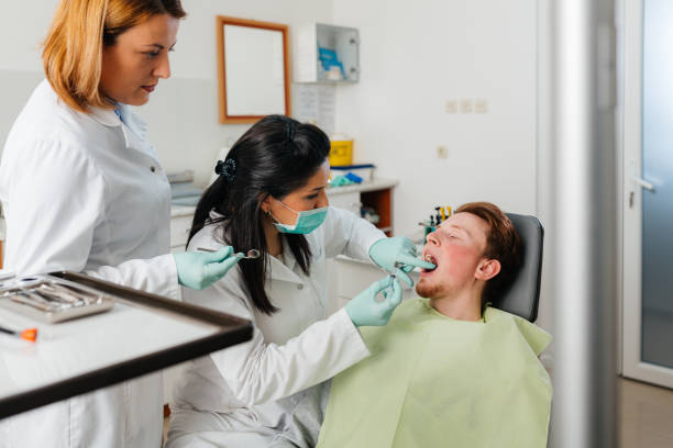 Best Mobile Emergency Dentist in Dinuba, CA